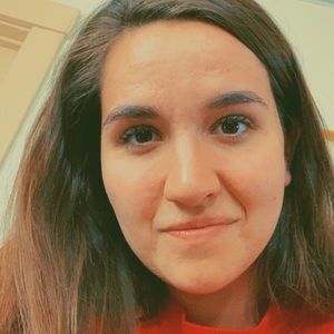 Meet your Posher, Claire